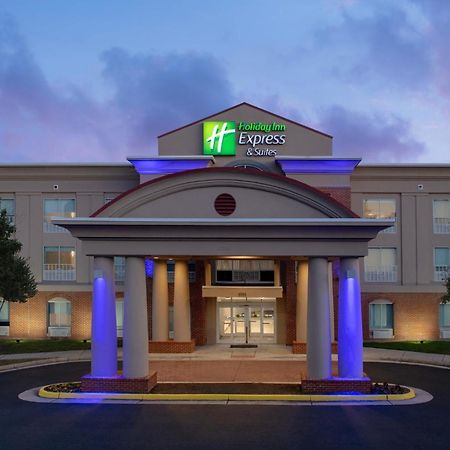 Holiday Inn Express & Suites Alexandria - Fort Belvoir By Ihg Экстерьер фото