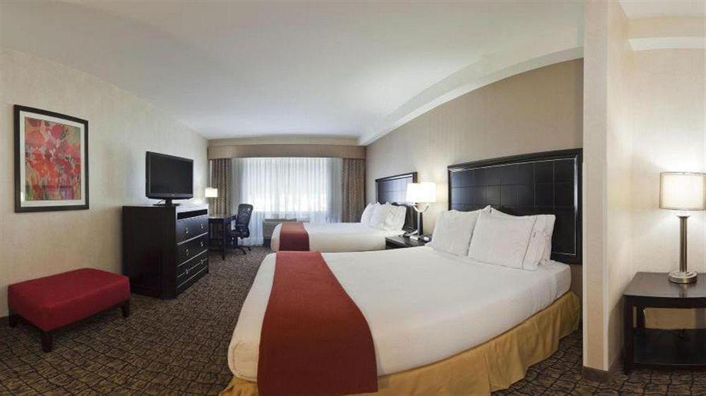 Holiday Inn Express & Suites Alexandria - Fort Belvoir By Ihg Экстерьер фото