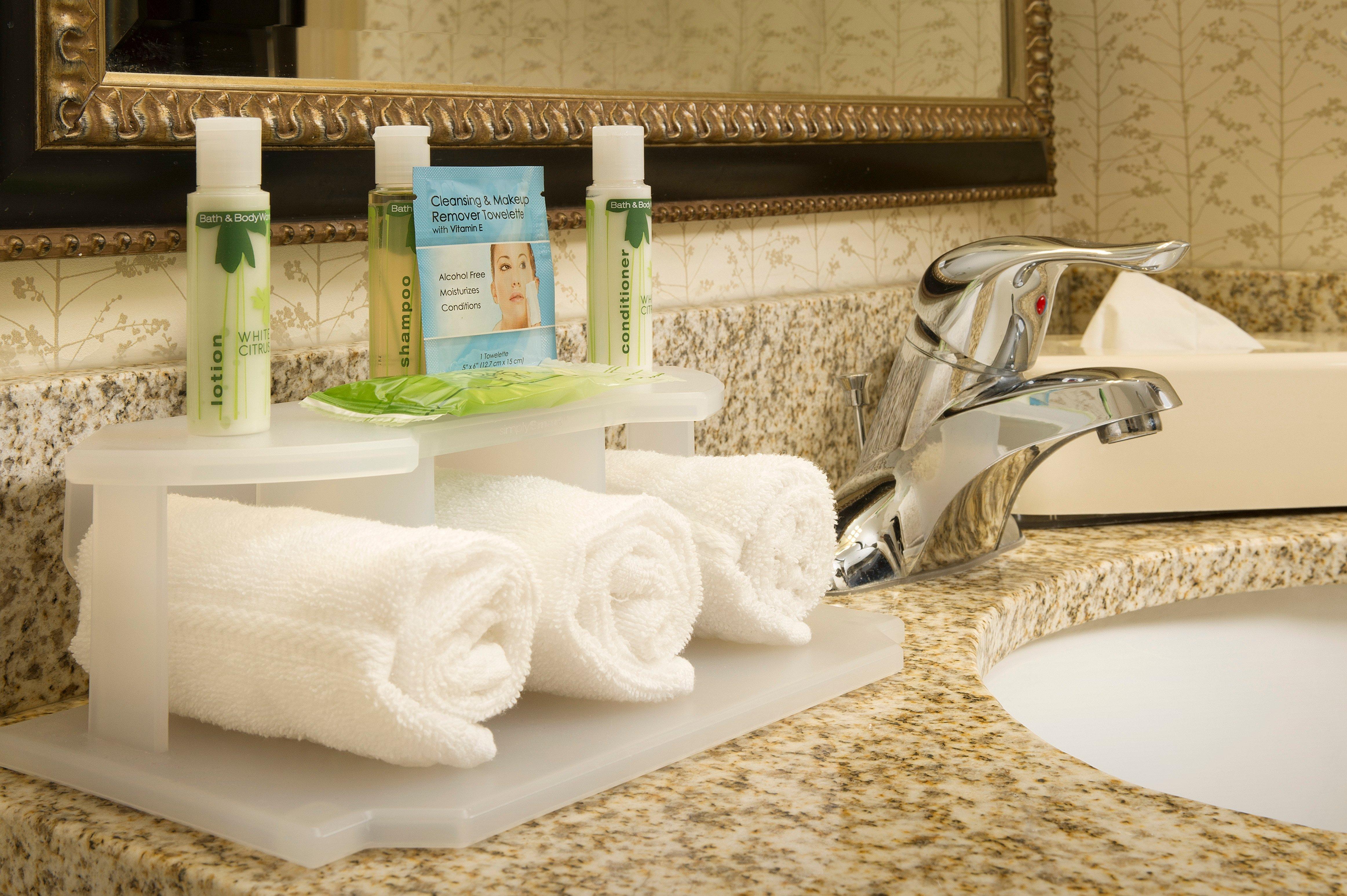 Holiday Inn Express & Suites Alexandria - Fort Belvoir By Ihg Экстерьер фото