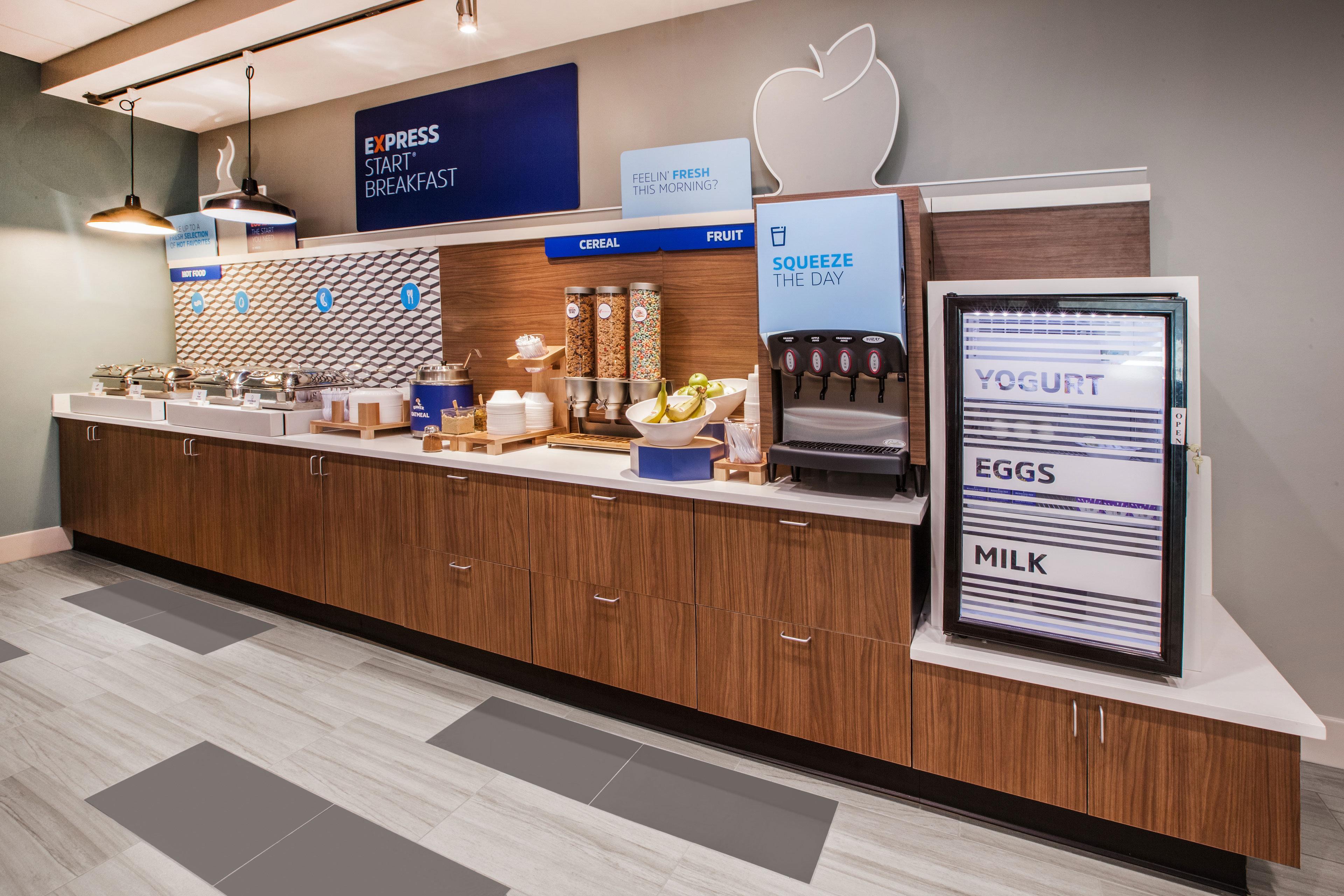 Holiday Inn Express & Suites Alexandria - Fort Belvoir By Ihg Экстерьер фото
