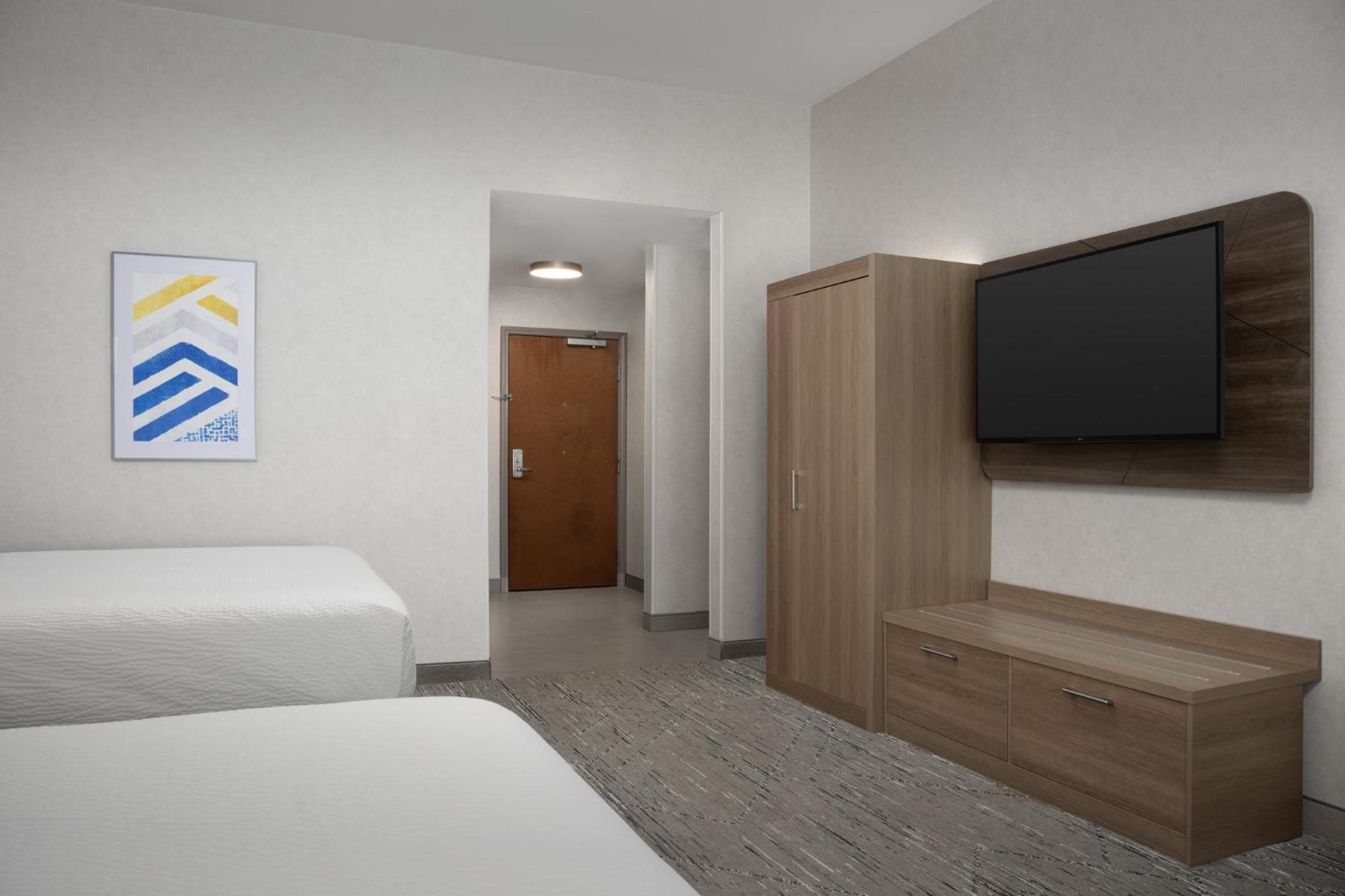 Holiday Inn Express & Suites Alexandria - Fort Belvoir By Ihg Экстерьер фото